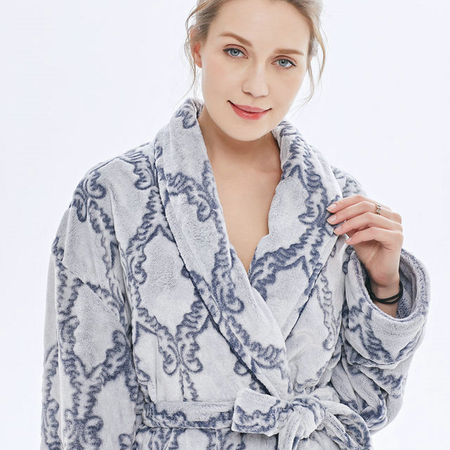 100 Polyester Embossed Printed Flannel Robes Wholesale Unique